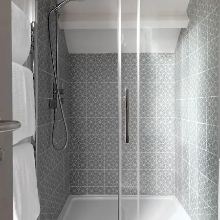 4 Bed In Penrith Oc-sz264 Hébergement de vacances *